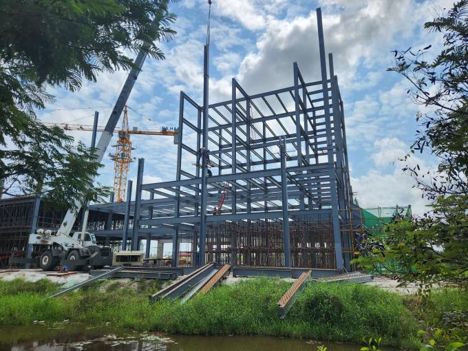 latest company case about Multi-Floor Hotel&Retailer Building  2